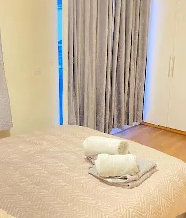 In The Heart Of 2 Bedrooms